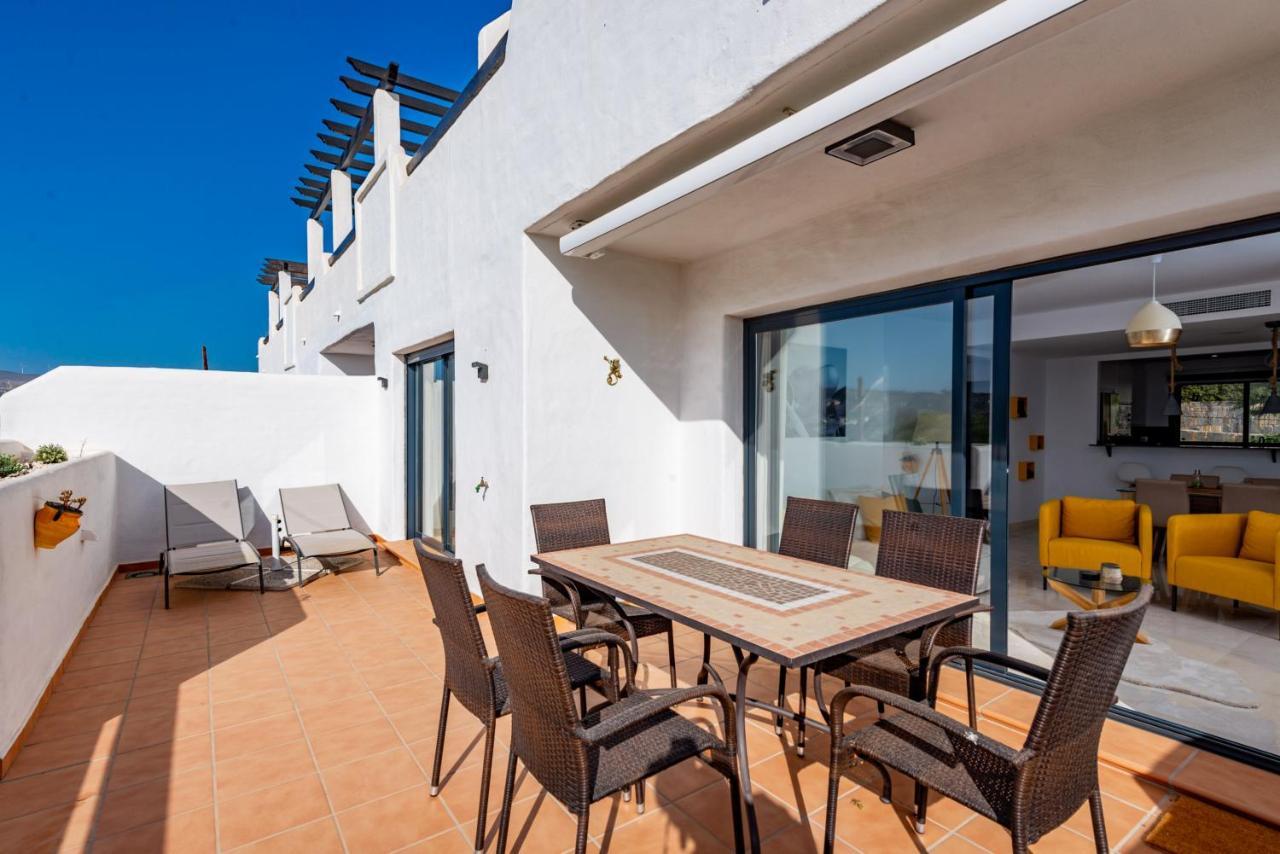 Lotus 2401 - Beautiful Apartment With Pool & Sea View Касарес Экстерьер фото